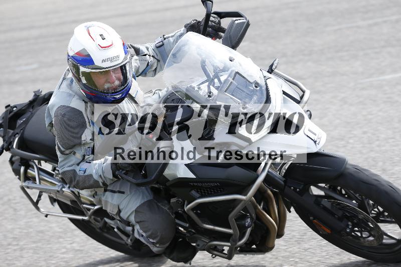 Archiv-2025/10 23.04.2025 Cornu Master School ADR/gruen-vert/0